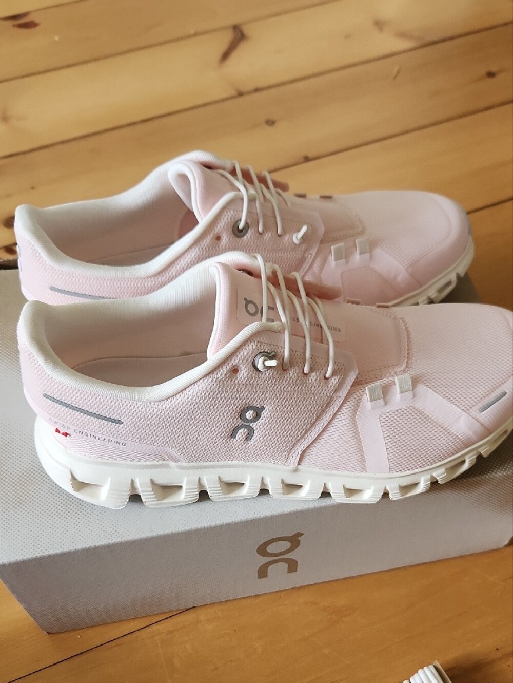 On Running Cloud 6 Women's Sneakers in Pale Pink - Picture 7 of 10